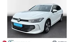 Weiß Gebraucht 2024 VW Passat Business Kombi | 33.480 € (Fairer Preis)