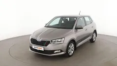 Grau Gebraucht 2019 Skoda Fabia Ambition Limousine | 10.550 € (Fairer Preis)