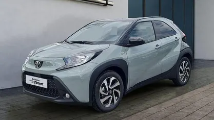 Nuova Toyota Aygo X 72 CV (52 kW) 2025 Grigio SUV