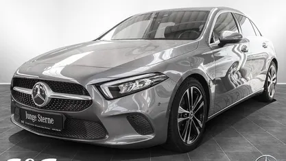 Gebraucht Mercedes A180 Edition 1 136 PS (100 kW) 2020 Metalliclack mountaingrau Limousine