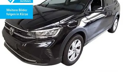 Deep black perleffekt Gebraucht 2024 VW Taigo Life SUV | 24.980 € (Fairer Preis)
