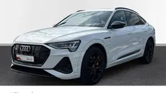Weiß Gebraucht 2022 Audi Q8 Sportback e-tron S-Line SUV | 49.360 €