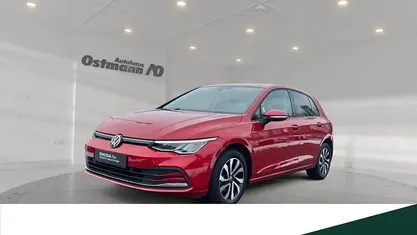 Gebraucht VW Golf VIII Life 110 PS (80 kW) 2022 Rot Limousine