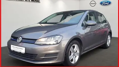 Grau schwarz Gebraucht 2015 VW Golf Comfortline Limousine | 11.995 € (Fairer Preis)