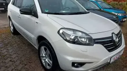 Gebraucht Renault Koleos LIMITED 150 PS (110 kW) 2015 Weiß SUV