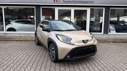 Ginger beige / black mica Neu 2025 Toyota Aygo Kleinwagen | 16.790 € (Fairer Preis)