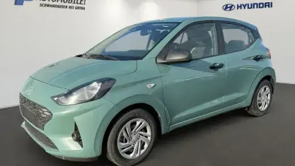 Gebraucht Hyundai i10 67 PS (49 kW) 2024 Grün Kleinwagen