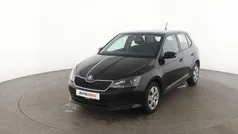 Schwarz Gebraucht 2015 Skoda Fabia Ambition Limousine | 8.390 € (Fairer Preis)