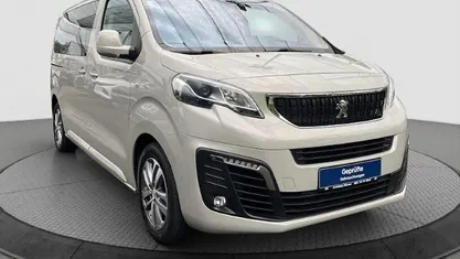 Gebraucht Peugeot Traveller Allure 177 PS (130 kW) 2021 Beige Van / Kleinbus