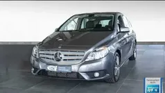 Mountaingrau met. Gebraucht 2012 Mercedes B180 Van / Kleinbus | 12.850 € (Teuer)