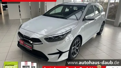 Gebraucht Kia Ceed Sportswagon Spirit 140 PS (102 kW) 2025 (wd) cararraweiss Kombi