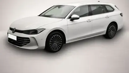 Gebraucht VW Passat Elegance 150 PS (110 kW) 2025 Weiß Kombi