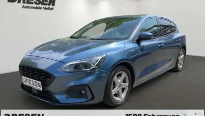 Gebraucht Ford Focus ST-Line 155 PS (114 kW) 2020 Blau Limousine