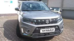 Grau Gebraucht 2021 Suzuki Vitara SUV | 21.490 € (Fairer Preis)