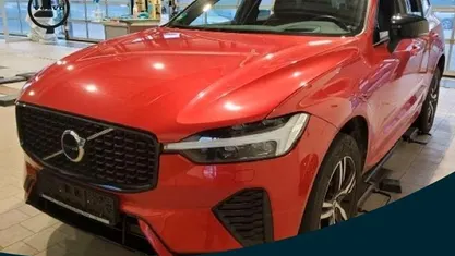 Rot fusion red / metallic Gebraucht 2021 Volvo XC60 R-Design SUV | 38.990 € (Guter Preis)