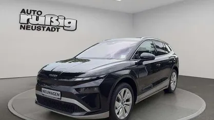 Gebraucht 2025 Skoda Enyaq iV Loft SUV | 43.860 € (Fairer Preis)