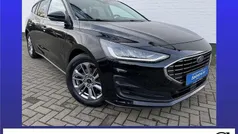 Obsidianschwarz metallic Gebraucht 2023 Ford Focus Titanium X Kombi | 21.798 € (Fairer Preis)