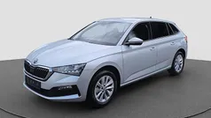 Brilliantsilber Gebraucht 2024 Skoda Scala Ambition Kleinwagen | 22.541 € (Fairer Preis)