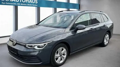 Gebraucht VW Golf VIII Life 150 PS (110 kW) 2023 Grau Kombi