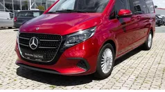 Rot Gebraucht 2024 Mercedes V250 Style Van / Kleinbus | 62.750 € (Fairer Preis)