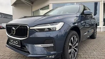 Denim blue Gebraucht 2025 Volvo XC60 Core SUV | 44.880 € (Guter Preis)