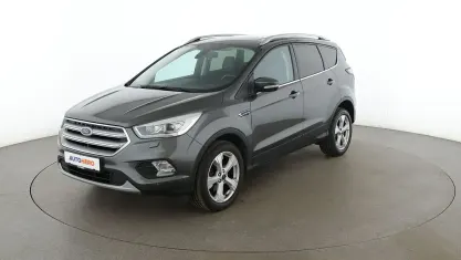 Gebraucht Ford Kuga Titanium 150 PS (110 kW) 2018 Grau SUV