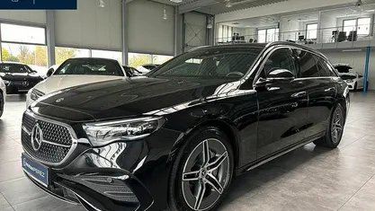 Gebraucht Mercedes E300 AMG 204 PS (150 kW) 2023 Schwarz Kombi