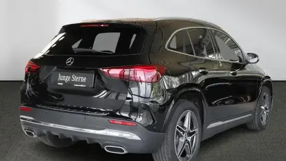 Gebraucht Mercedes GLA200 AMG 163 PS (119 kW) 2025 Schwarz SUV