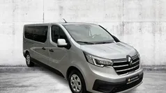 Grau Gebraucht 2024 Renault Trafic Life Van | 34.880 € (Guter Preis)