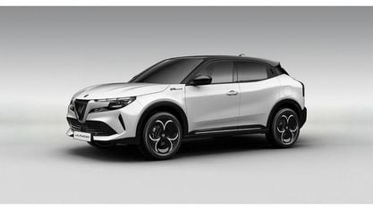 Neu Alfa Romeo Junior Edizione Speciale 114 kW (156 PS) 2026 Weiss SUV