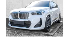 Alpinweiss iii Neu 2025 BMW iX1 M Sport SUV | 49.840 € (Fairer Preis)