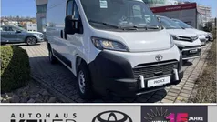 Icy white Gebraucht 2024 Toyota Proace Van | 31.590 € (Superpreis)