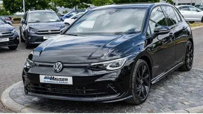 Gebraucht VW Golf VIII R-line 150 PS (110 kW) 2024 Schwarz Limousine