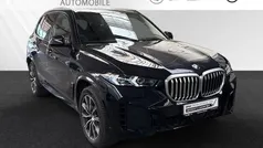 Carbonschwarz metallic Gebraucht 2024 BMW X5 M Sport SUV | 81.700 € (Fairer Preis)
