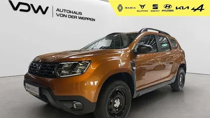 Gebraucht Dacia Duster Comfort 114 PS (83 kW) 2019 Orange SUV