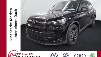 Gebraucht VW Tiguan Goal 150 PS (110 kW) 2025 Schwarzschwarz SUV