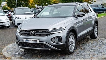 Używany VW T-Roc Life 150 KM (110 kW) 2023 Srebrny SUV