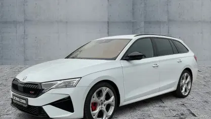 Gebraucht Skoda Octavia RS 265 PS (194 kW) 2025 Weiß Kombi