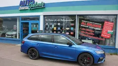 Raceblau metallic Gebraucht 2024 Skoda Octavia RS Kombi | 39.990 € (Fairer Preis)