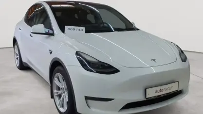 Gebraucht Tesla Model Y 378 kW (514 PS) 2023 Pearl white multicoat SUV
