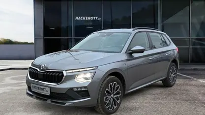 Grau Gebraucht 2024 Skoda Kamiq Drive SUV | 22.760 € (Fairer Preis)