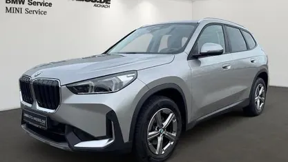Spacesilber (silber) Gebraucht 2024 BMW X1 Sport Line SUV | 36.900 € (Guter Preis)