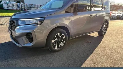Neu Nissan Townstar Tekna 131 PS (96 kW) 2025 Grau Van