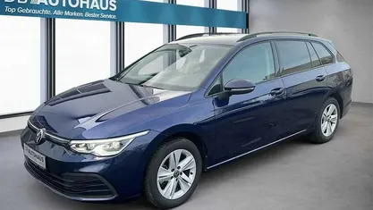Gebraucht VW Golf VIII Life 150 PS (110 kW) 2024 Blau Kombi