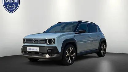 Blau Gebraucht 2025 Renault 4 E-Tech Komfort SUV | 34.890 € (Fairer Preis)