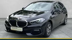 Schwarz Gebraucht 2023 BMW 118 Advantage Kleinwagen | 22.480 € (Fairer Preis)