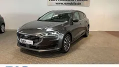 Metallic) (grau Gebraucht 2024 Ford Focus Titanium X Limousine | 23.899 € (Guter Preis)