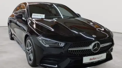 Gebraucht Mercedes CLA200 Shooting Brake AMG line 163 PS (119 kW) 2023 Nachtschwarz Kombi