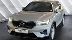 Silver dawn Gebraucht 2024 Volvo XC40 Core SUV | 35.490 € (Fairer Preis)