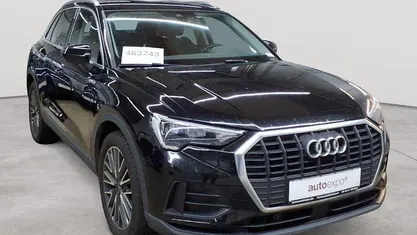 Mythosschwarz metallic Gebraucht 2022 Audi Q3 Ambiente SUV | 25.790 € (Superpreis)